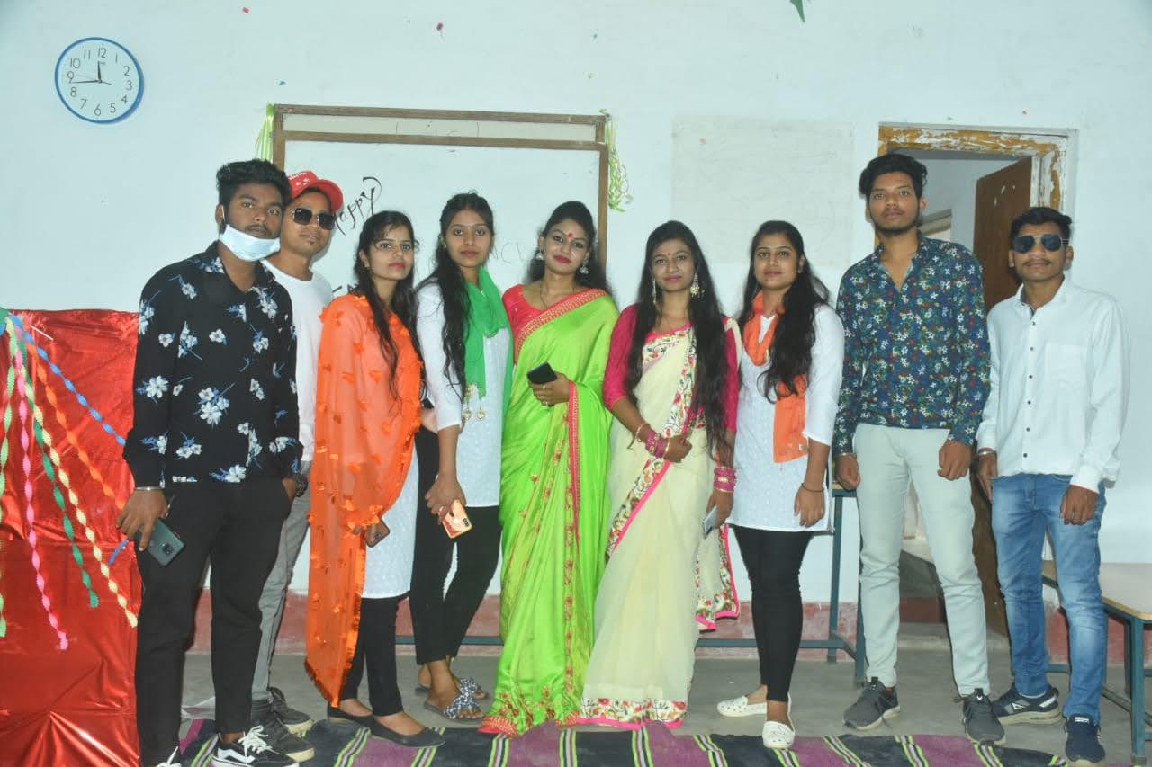 Campus Moment